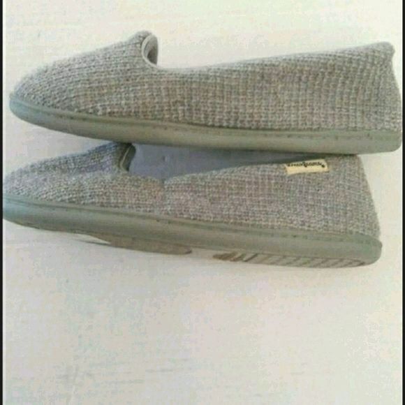 DearFoams Gray Soft Cozy Thermal Slippers - Picture 4 of 9